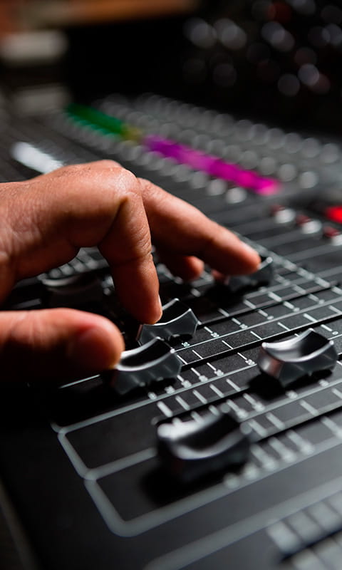 What-Does-a-Music-Producer-Do